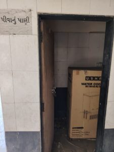 અંકલેશ્વર મામલતદાર કચેરી માં આવતા  મનુષ્ય ને શું પીવાનું પાણી પણ ઉપલબ્ધ નથી.??